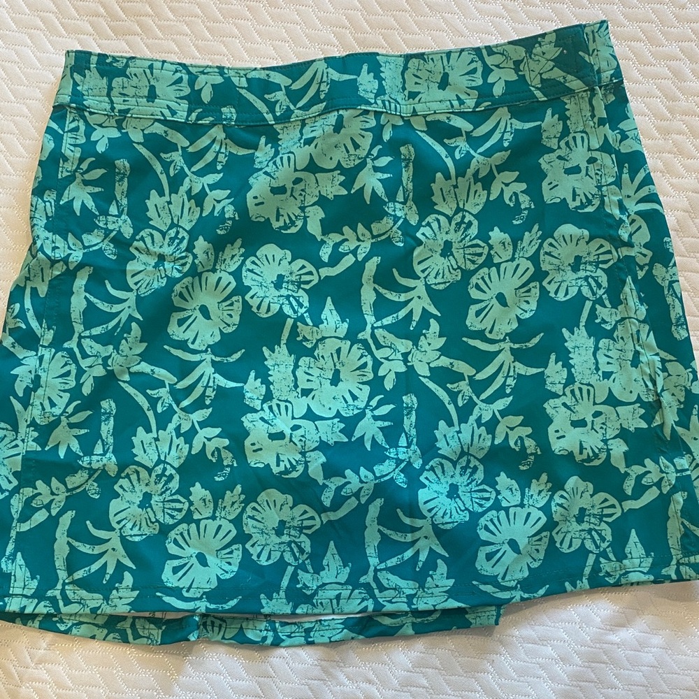 Rip Skirt Hibiscus Green
